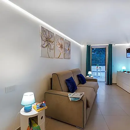 Hotel Holidays Homes The Dream 4*